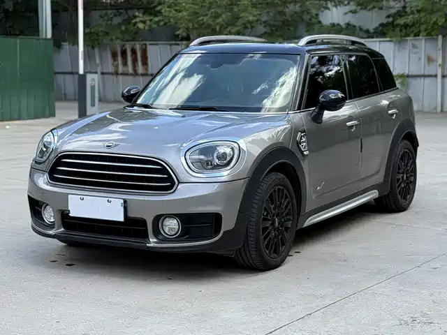 MINI COUNTRYMAN 2017 1.5T COOPER ALL4 Traveller