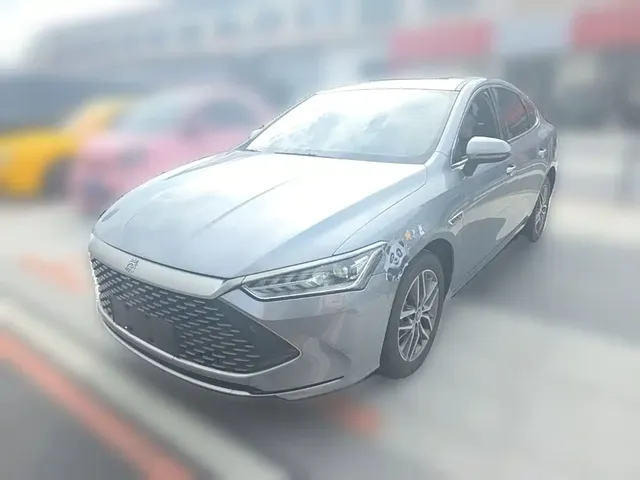 BYD Qin PLUS 2023 Champion Edition DM-i 120KM Leading Type