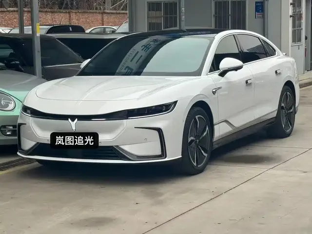 Voyah Auto VOYAH Zhuiguang 2023 4WD Flagship Edition