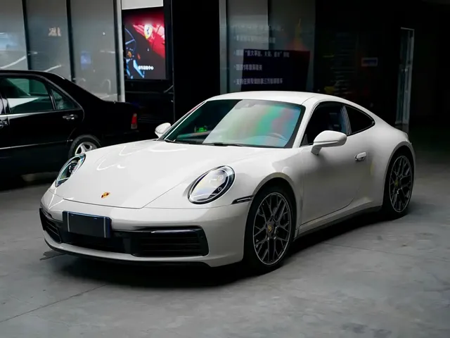 Porsche 911 2023 Carrera 3.0T