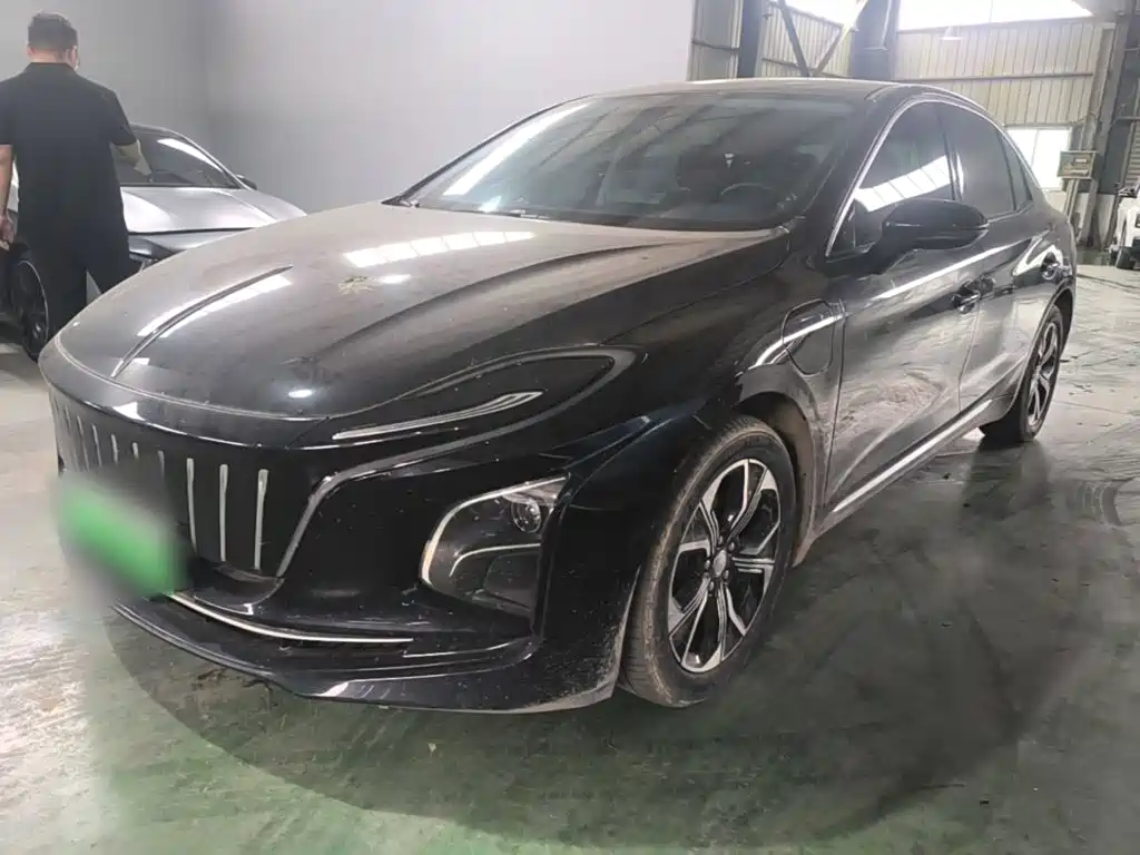 Hongqi E-QM5 2023 Facelift Basic Travel Edition