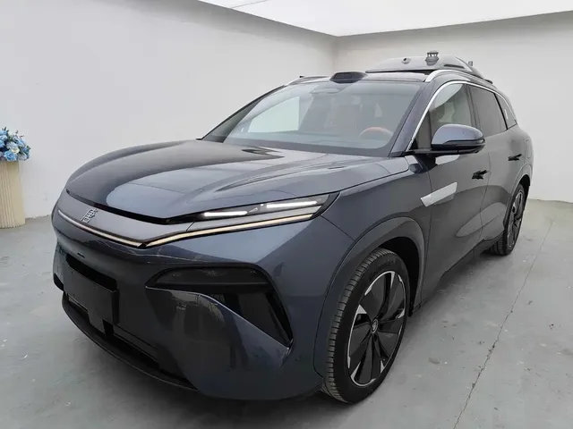 BYD Tang L 2025 DM 175KM Drone Player Edition