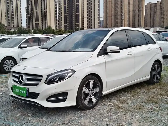Mercedes-Benz B-Class 2019 B 200 Fashion