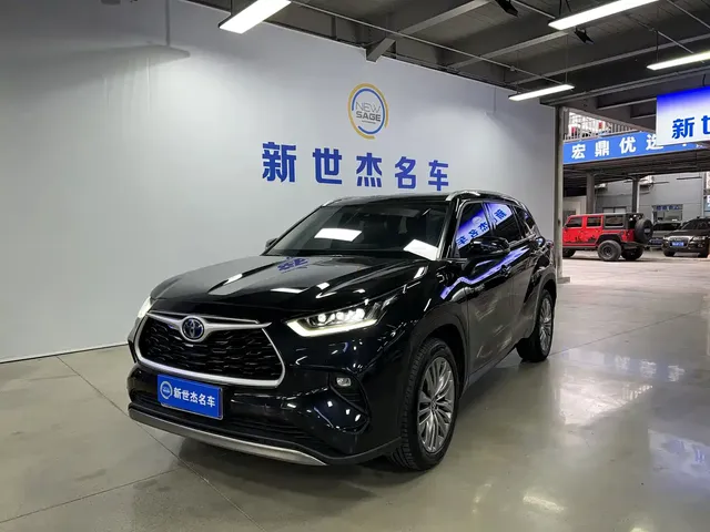Toyota Highlander 2022 Model Dual Engine 2.5L 4WD Premium Edition 7-Seater