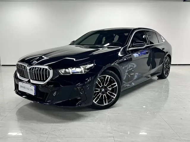 BMW 5 Series 2025 525Li M Sport Package