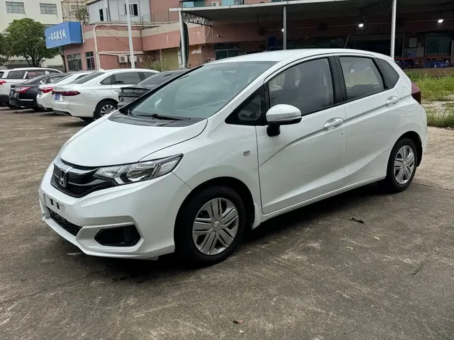 Honda Fit 2018 1.5L CVT Comfort Edition