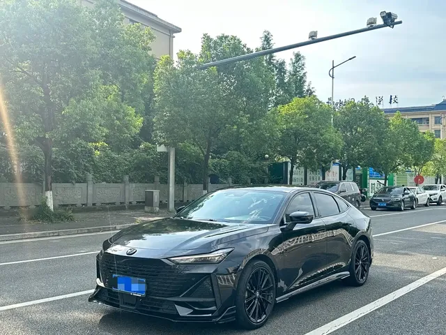 Changan UNI-V 2023 1.5T Sport Edition