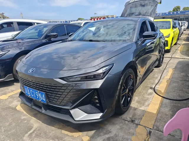Changan UNI-V 2022 1.5T Excellence