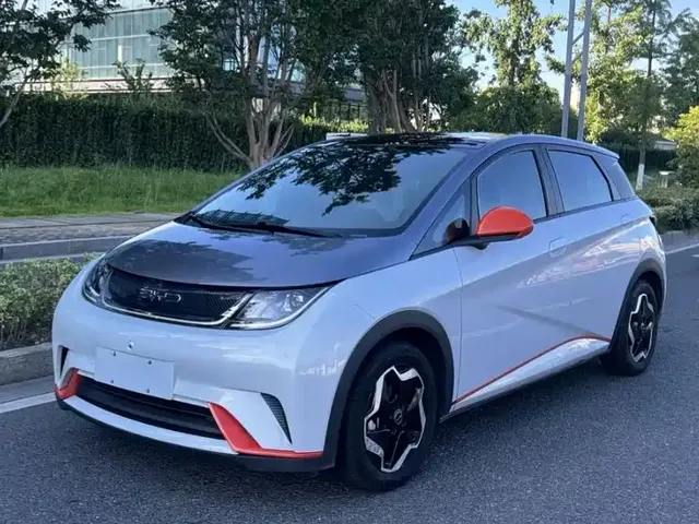 BYD Dolphin 2021 Model 405km Fashion Edition
