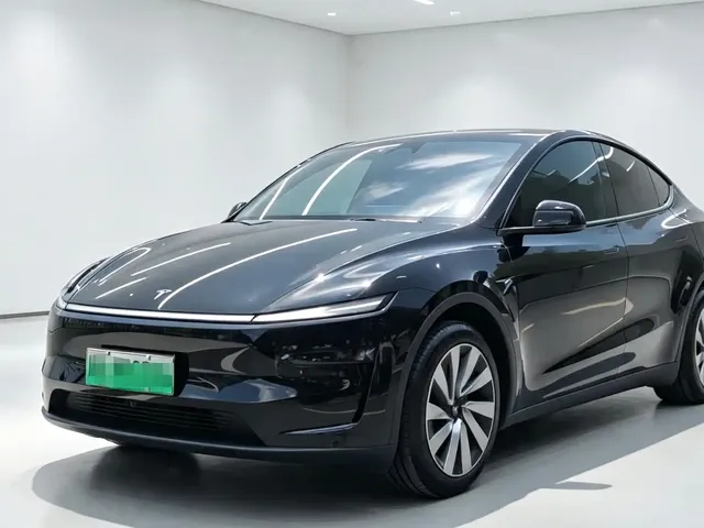 Tesla Model Y 2026 Rear-Wheel Drive