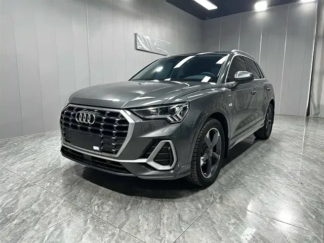 Audi Q3 2023 35 TFSI Fashion Dynamic (1.4T)