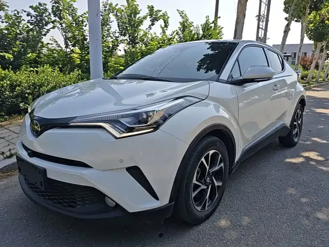 Toyota C-HR 2018 2.0L Luxury Edition China V