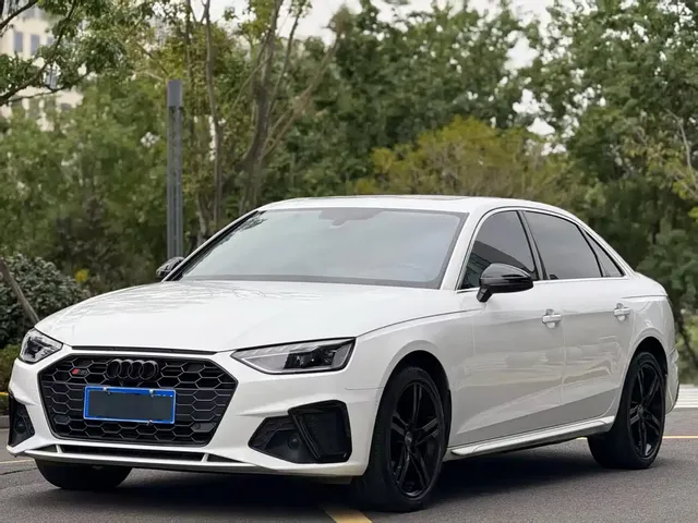 Audi A4L 2020 40 TFSI Luxury Dynamic