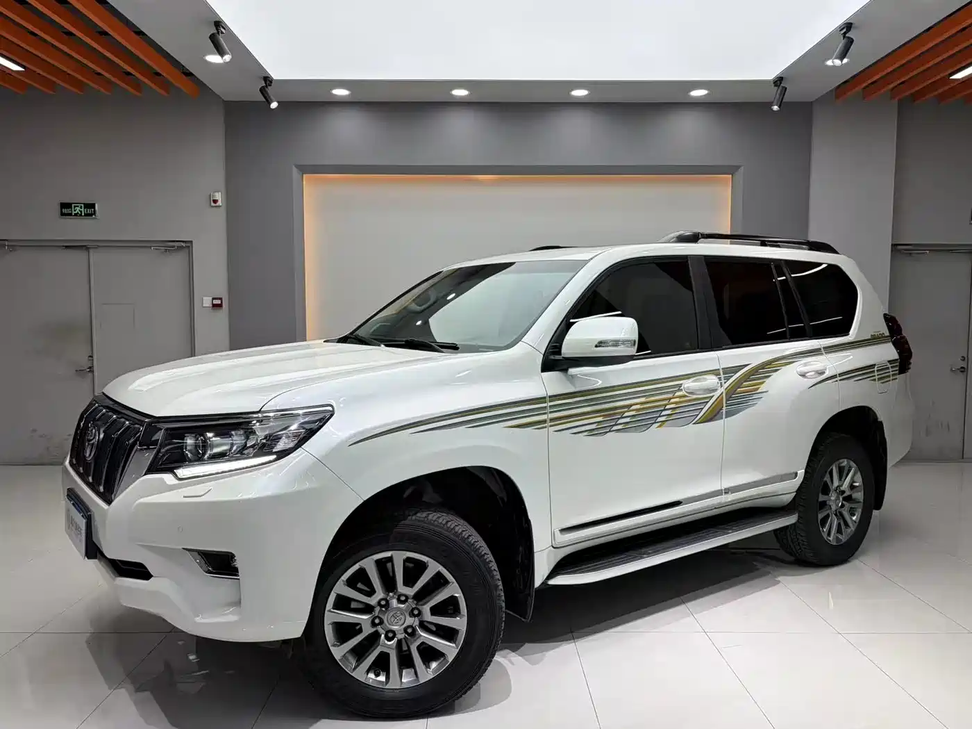 Toyota Prado 2019 3.5L Automatic TX-L Zunxiang Edition with Rear-mounted Spare Tire