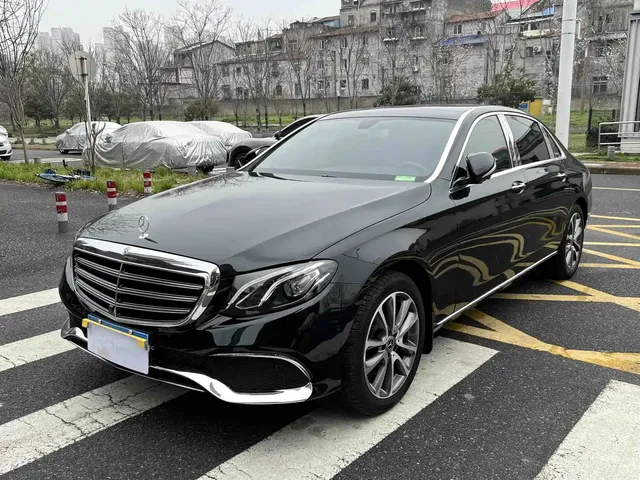Mercedes-Benz E-Class 2019 E 300 L Luxury