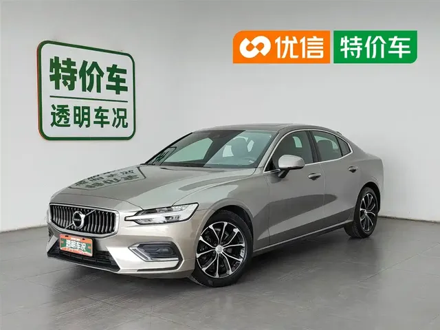 Volvo S60 2022 B4 Smart Comfort Luxury Edition
