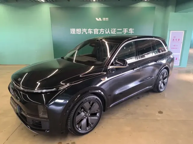 Li Auto Li L8 2025 Max Smart Renewal Edition