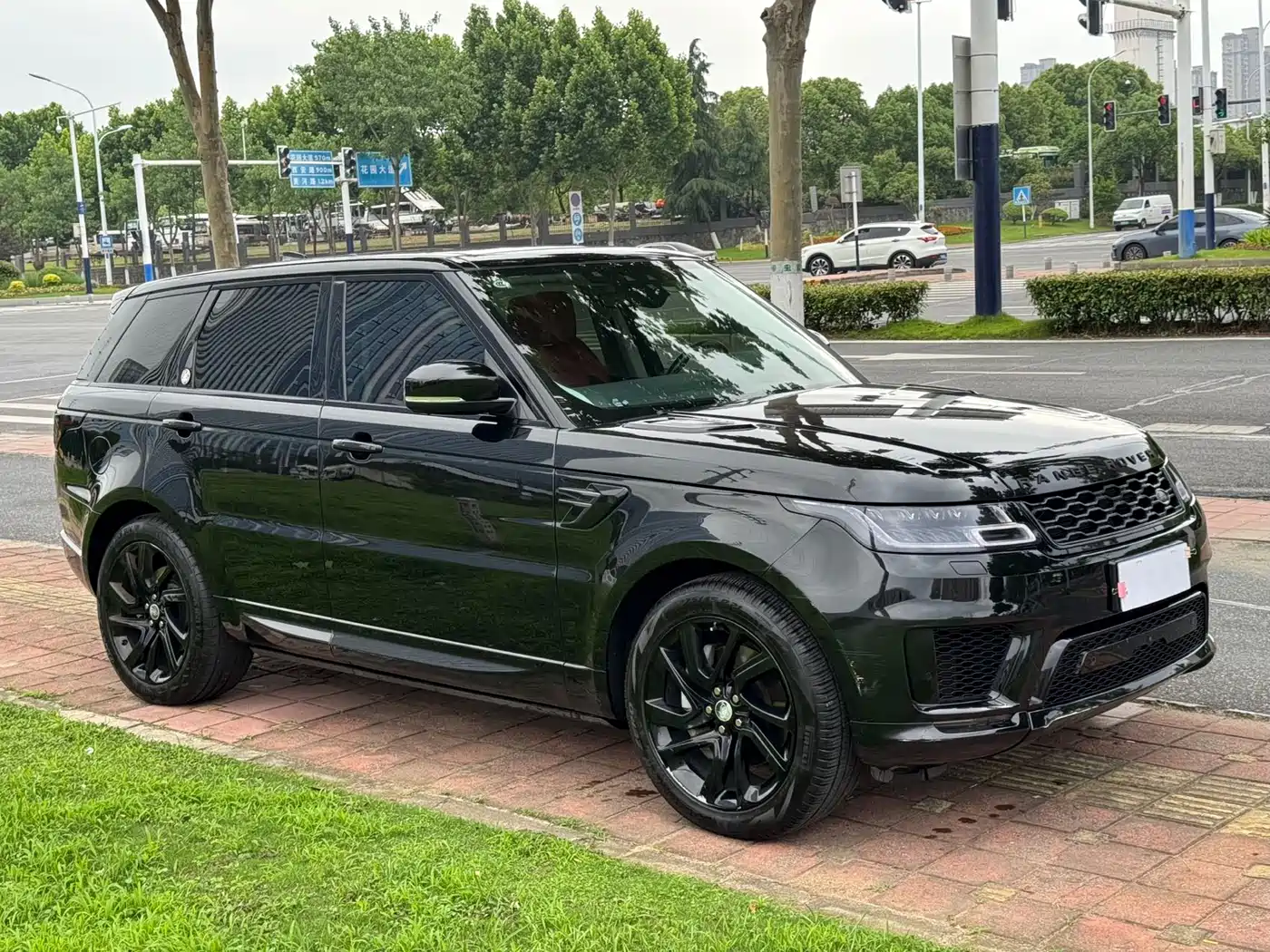 Land Rover Range Rover Sport 2020 3.0 L6 HSE DYNAMIC