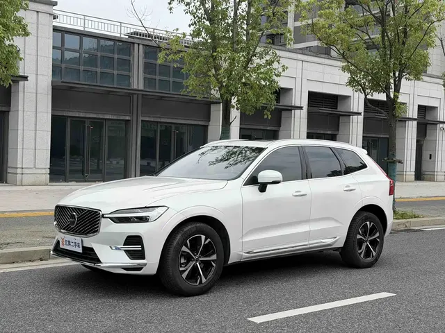Volvo XC60 2026 Model B5 AWD Smart Elite Luxury