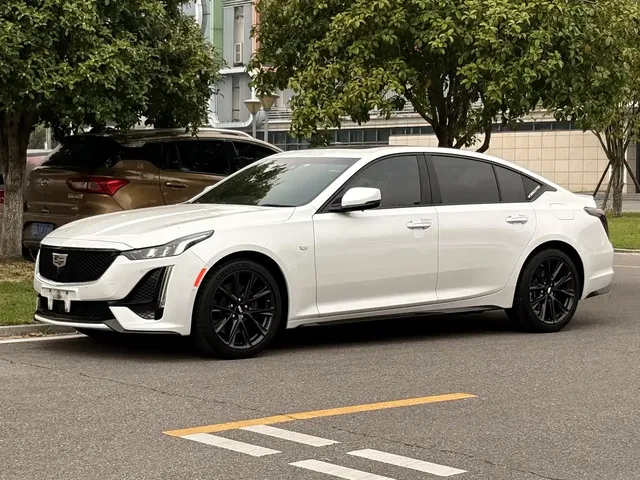 Cadillac CT5 2023 28T Platinum Style