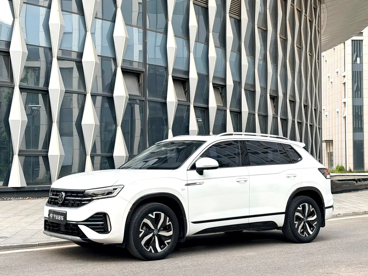 Volkswagen Tayron GTE Plug-in Hybrid 2023 280TSI Luxury Plus Advanced Edition