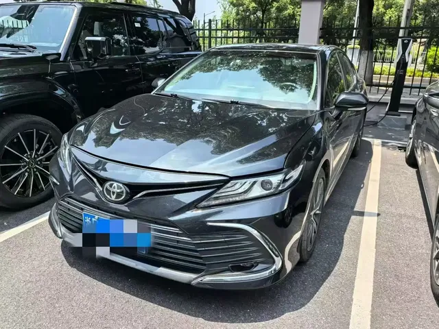 Toyota Camry 2021 2.5G Luxury Edition