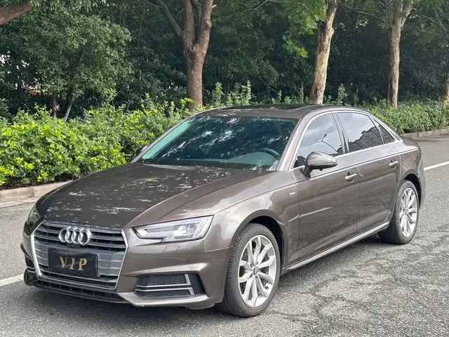 Audi A4L 2018 30th Anniversary 40 TFSI Fashion