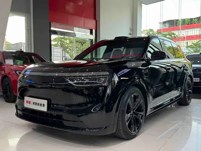 AITO Wenjie AITO M8 2025 Model Extended Range Ultra Edition 53.4kWh 5-Seater