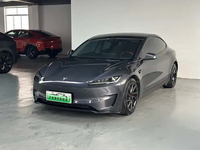 Tesla Model 3 2024 High-Performance All-Wheel Drive Edition