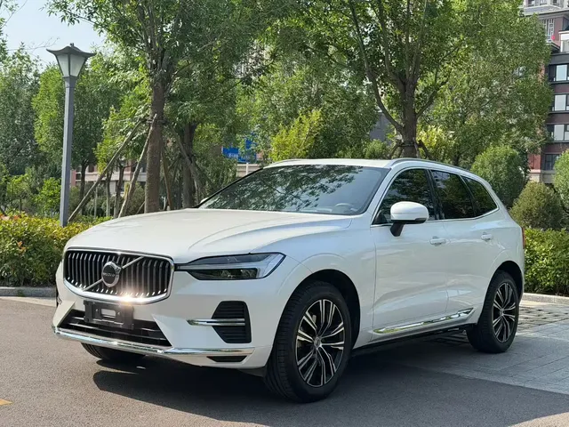 Volvo XC60 2022 B5 AWD Inscription
