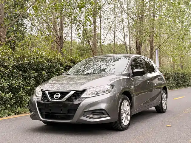 Nissan Tiida 2021 1.6L CVT Cool Edition