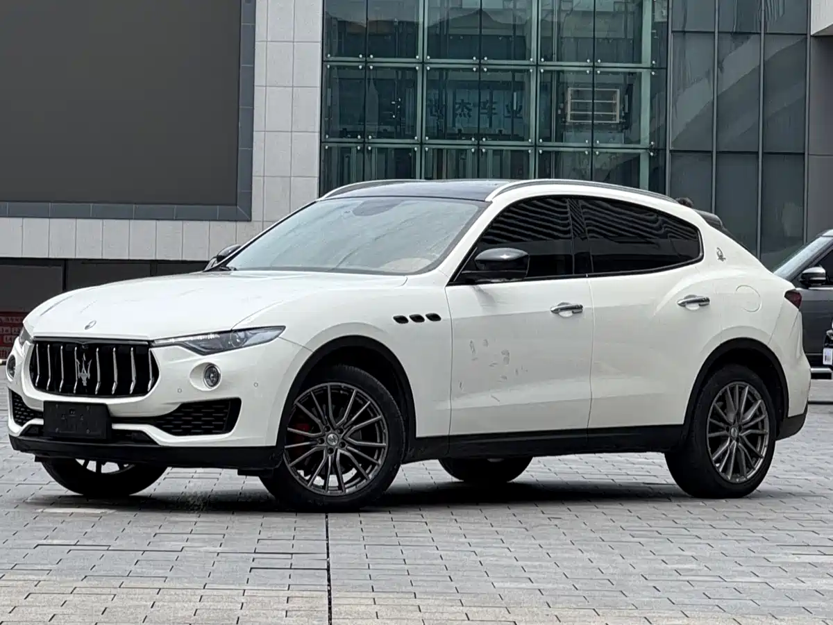 Maserati Levante 2021 3.0T Standard Edition