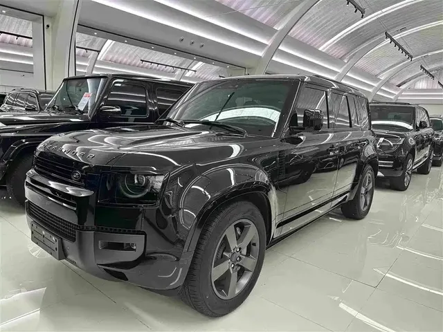 Land Rover Defender 2026 Model 110 3.0T P400 Dark Special Edition