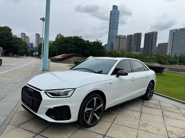 Audi A4L 2024 40 TFSI Luxury Dynamic