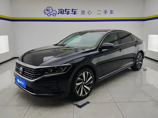 Volkswagen Passat 2023 Facelift 330TSI Luxury Edition