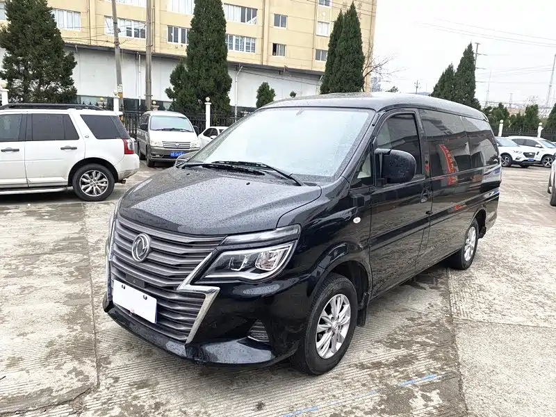 Dongfeng Fengxing Lingzhi 2020 M5L 1.6L Base Model 7-Seater