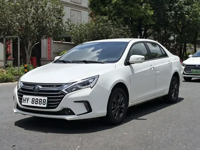 BYD Qin New Energy 2017 1.5T Qin 100