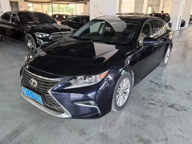 Lexus ES 2017 200 30th Anniversary Edition