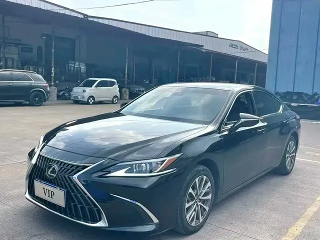 Lexus ES 2022 200 Luxury Edition