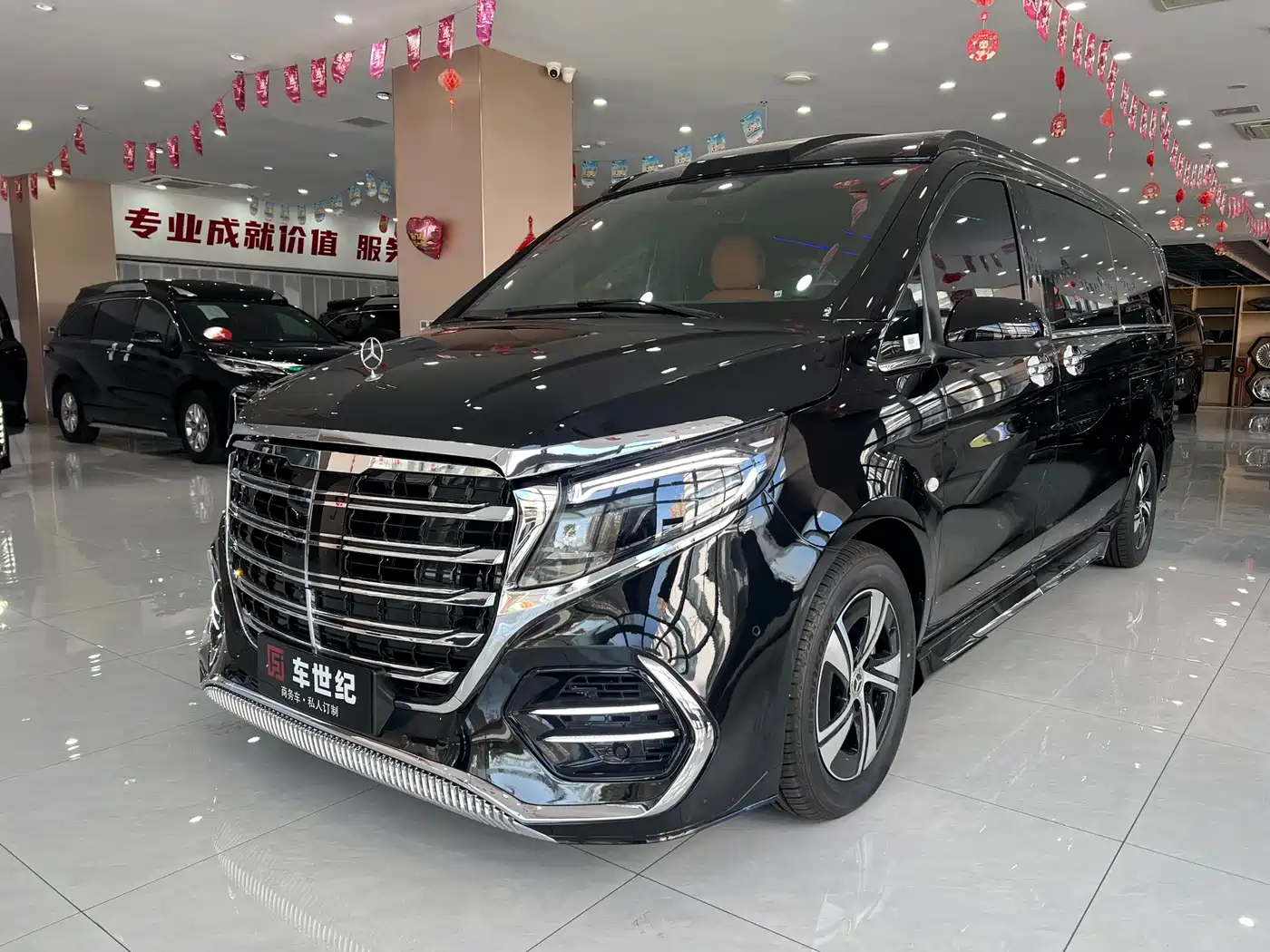 Mercedes-Benz Vito 2024 2.0T Business 7-Seater