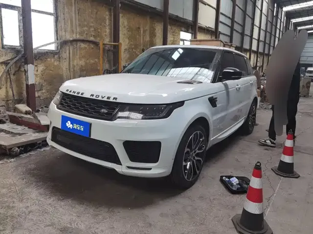 Land Rover Range Rover Sport 2022 3.0 L6 Gloss Black Edition