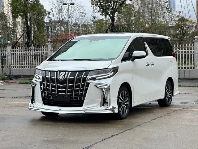 Toyota Alphard, 2022