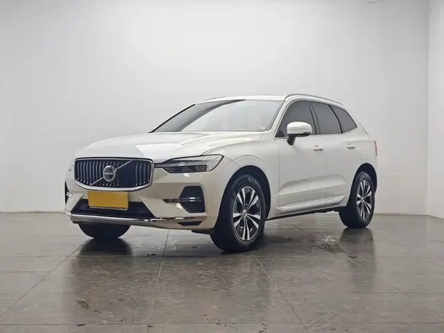 Volvo XC60 2023 B5 AWD Smart Luxury Edition