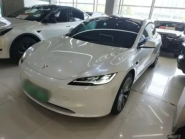 Tesla Model 3 2023 Rear-Wheel Drive