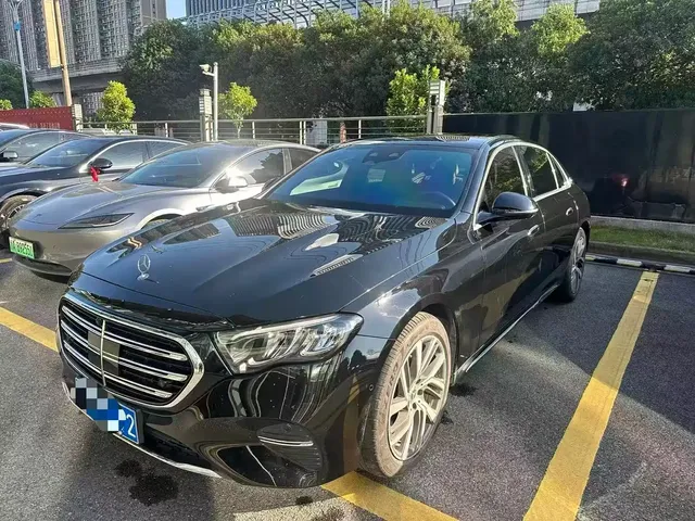 Mercedes-Benz E-Class 2024 E 300 L Fashion