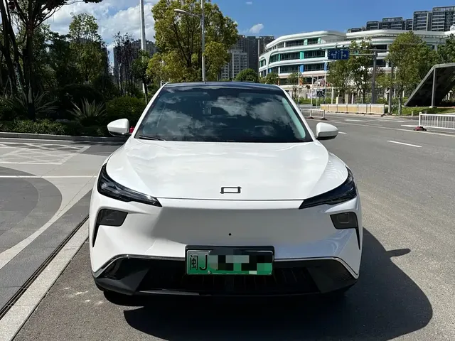 Besturn Yueyi 03 2025 565km Ultimate Edition