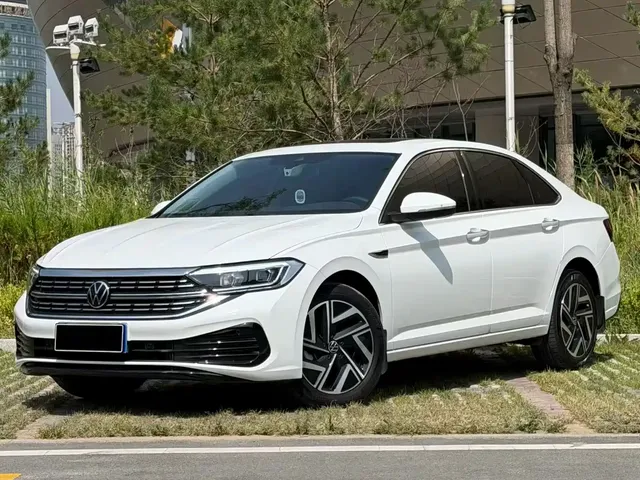 Volkswagen Sagitar 2025 Model Second Facelift 300TSI DSG Transcend Edition