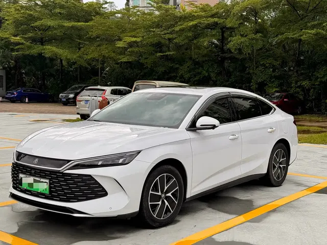 BYD Qin L 2024 DM-i 120KM Leading