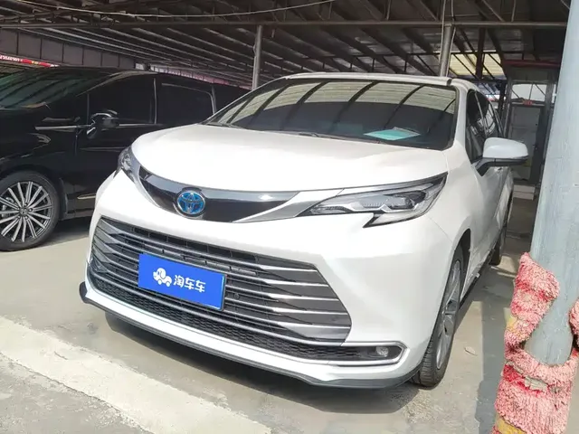 Toyota Sienna 2021 2.5L Hybrid Ultimate Edition