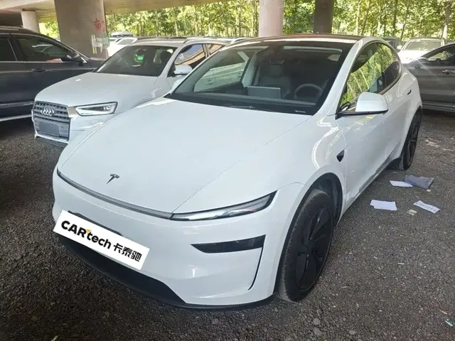 Tesla Model Y 2025 Rear-Wheel Drive